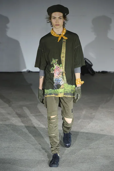 Look 47